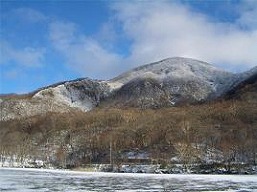 大沼（おぬま）からの黒檜山